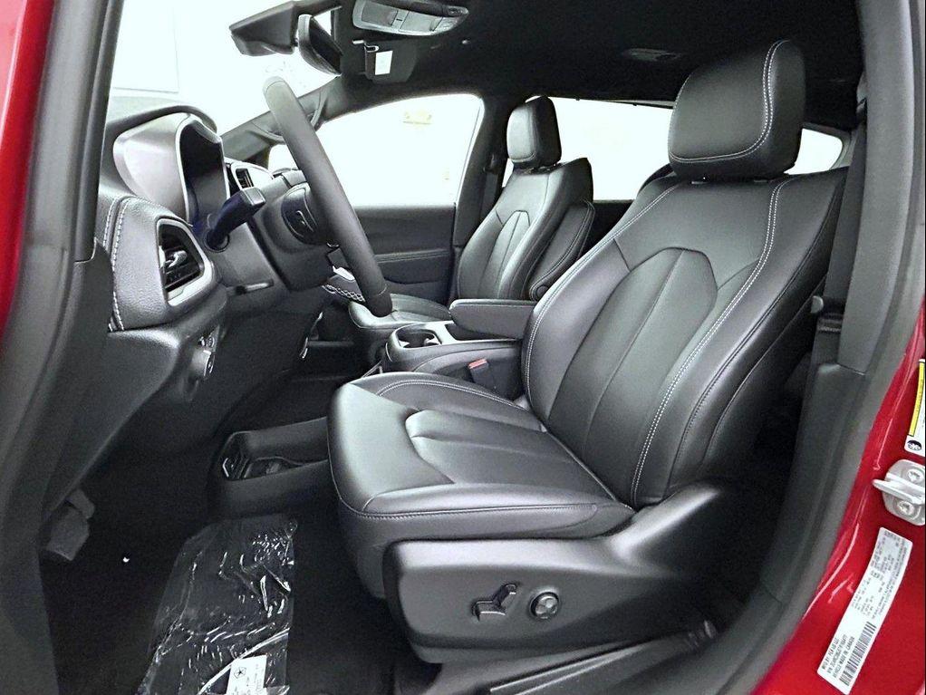 new 2026 Chrysler Pacifica car, priced at $42,984