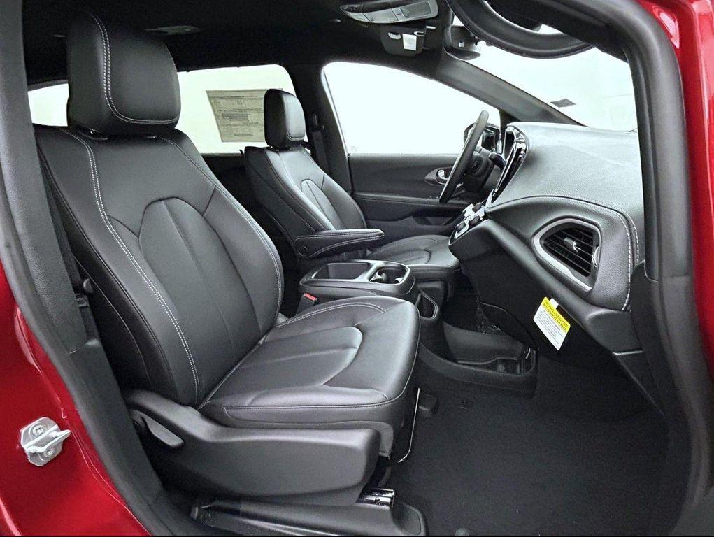 new 2026 Chrysler Pacifica car, priced at $42,984