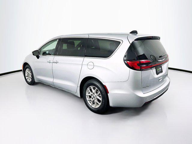 used 2024 Chrysler Pacifica car, priced at $26,797