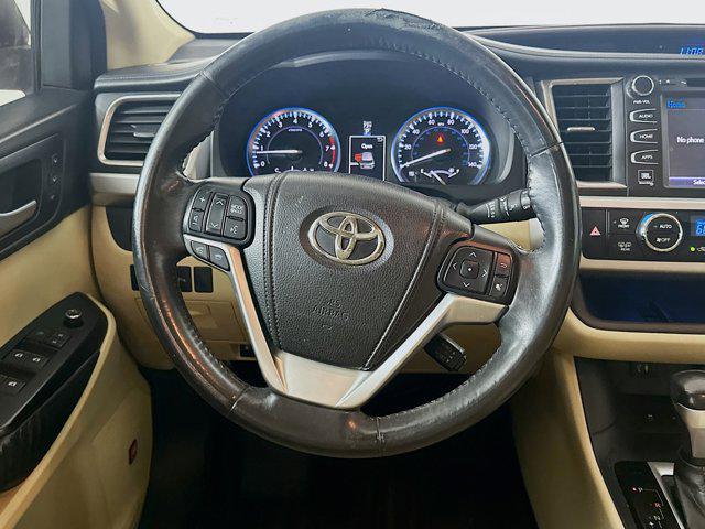 used 2015 Toyota Highlander car, priced at $16,996