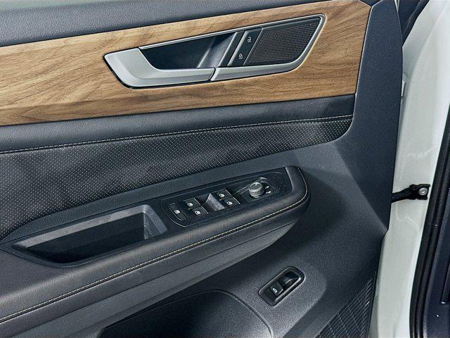 used 2025 Volkswagen Atlas car, priced at $30,487