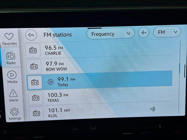 used 2025 Volkswagen Atlas car, priced at $30,487