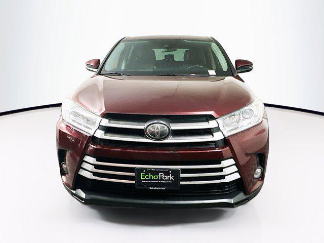 used 2017 Toyota Highlander car, priced at $17,899