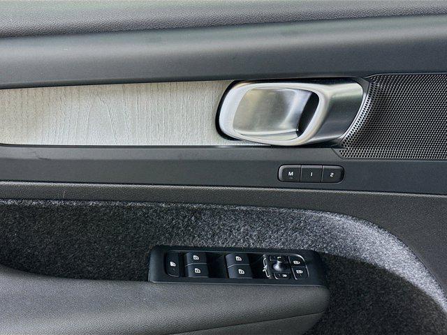 used 2025 Volvo XC40 car, priced at $26,487