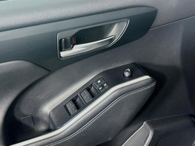 used 2023 Toyota Highlander car, priced at $31,987