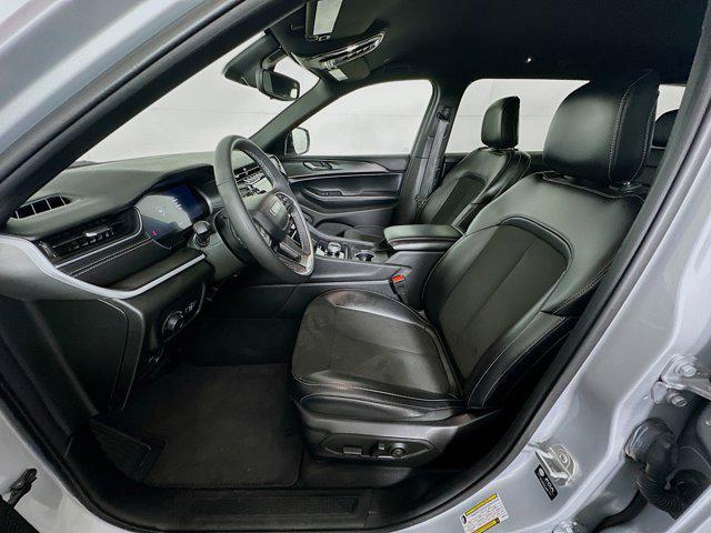 used 2024 Jeep Grand Cherokee L car, priced at $27,596