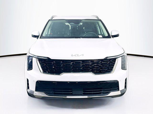 used 2024 Kia Sorento car, priced at $23,987