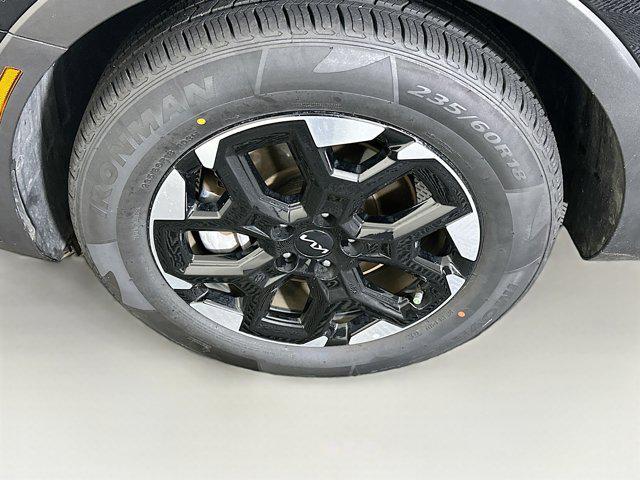 used 2024 Kia Sorento car, priced at $23,987