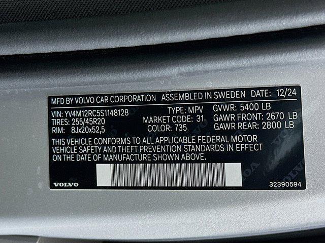 used 2025 Volvo XC60 car, priced at $31,397