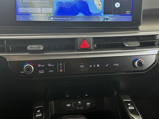 used 2024 Kia Sorento car, priced at $24,987