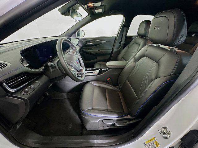 used 2025 Buick Envista car, priced at $23,687