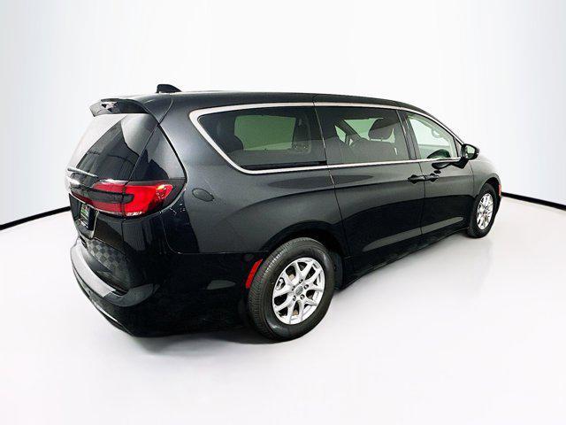 used 2023 Chrysler Pacifica car, priced at $21,996