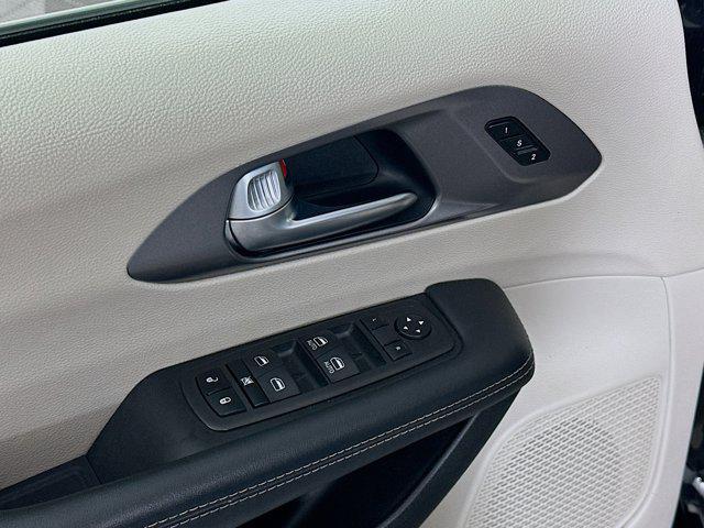 used 2023 Chrysler Pacifica car, priced at $21,996