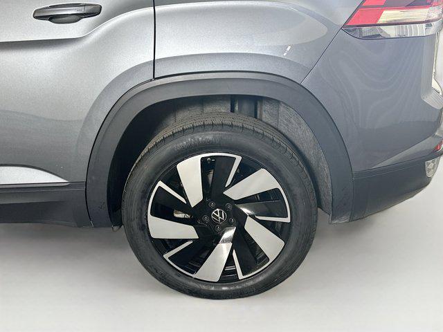used 2025 Volkswagen Atlas Cross Sport car, priced at $30,987