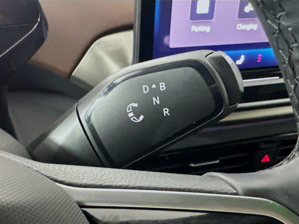 used 2024 Volkswagen ID.4 car, priced at $22,222