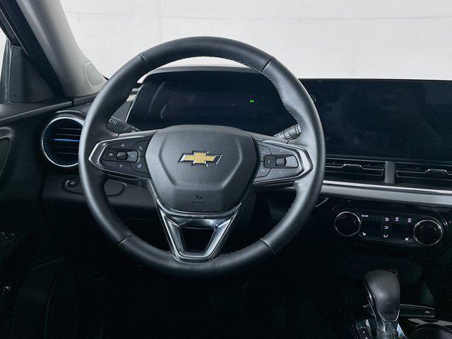 used 2025 Chevrolet Trax car, priced at $19,987