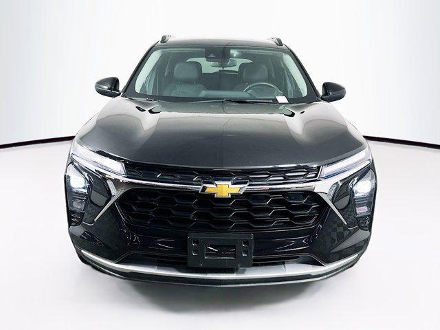 used 2025 Chevrolet Trax car, priced at $19,987