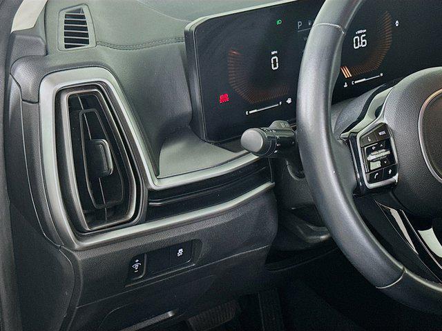 used 2024 Kia Sorento car, priced at $24,996