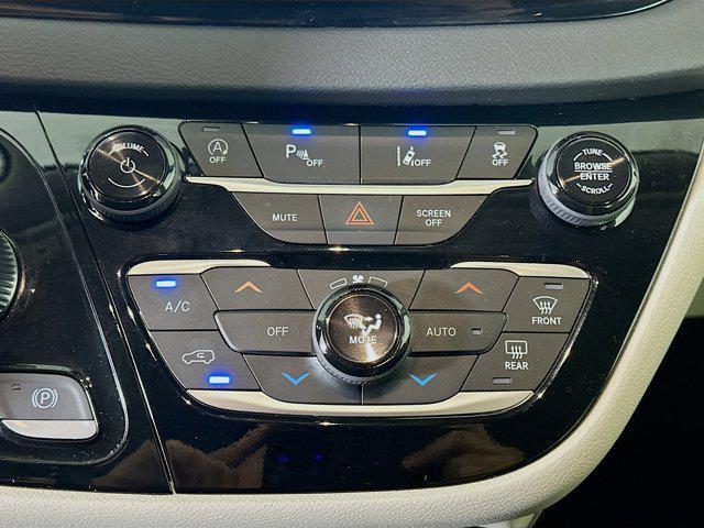 used 2024 Chrysler Pacifica car, priced at $26,987