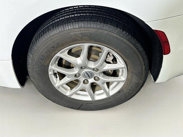 used 2024 Chrysler Pacifica car, priced at $26,987