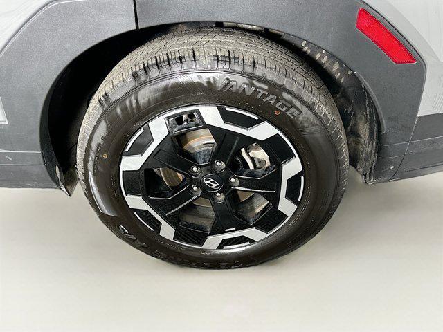 used 2025 Hyundai Santa Fe car, priced at $27,422