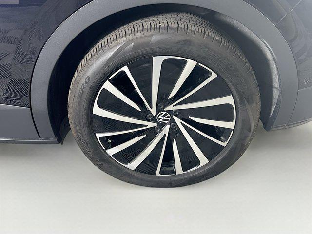 used 2024 Volkswagen ID.4 car, priced at $20,987