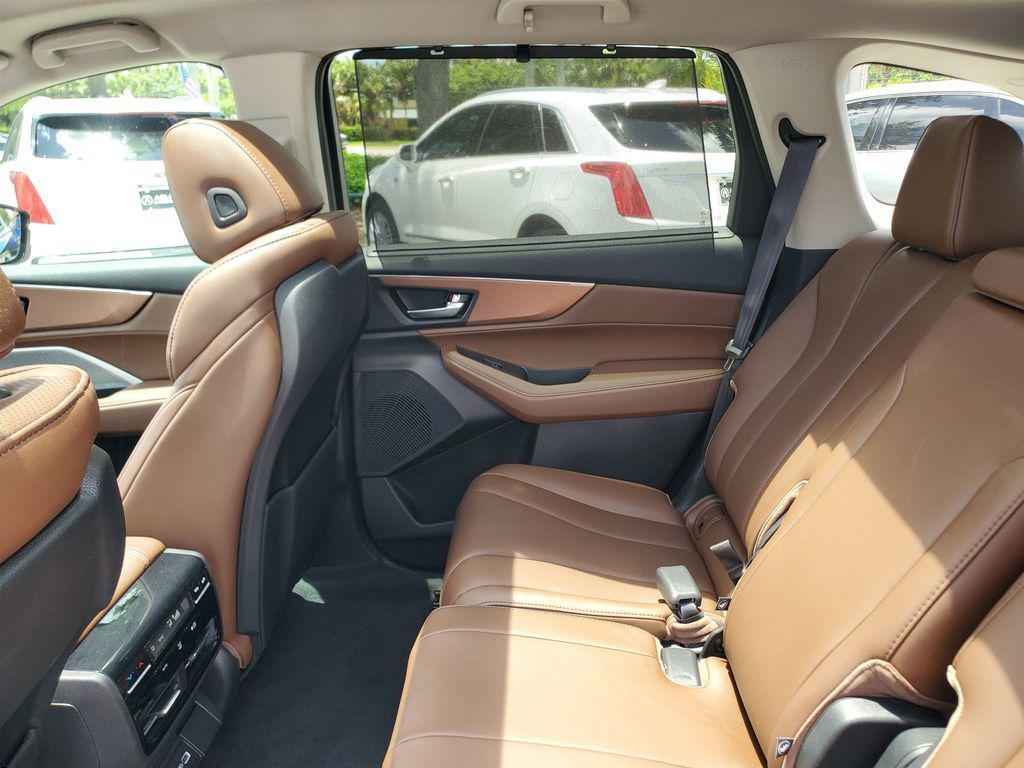 used 2023 Acura MDX car, priced at $34,388
