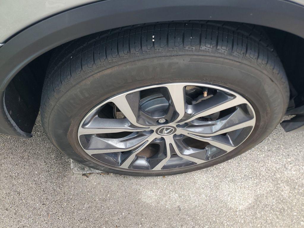 used 2024 Acura MDX car, priced at $39,488