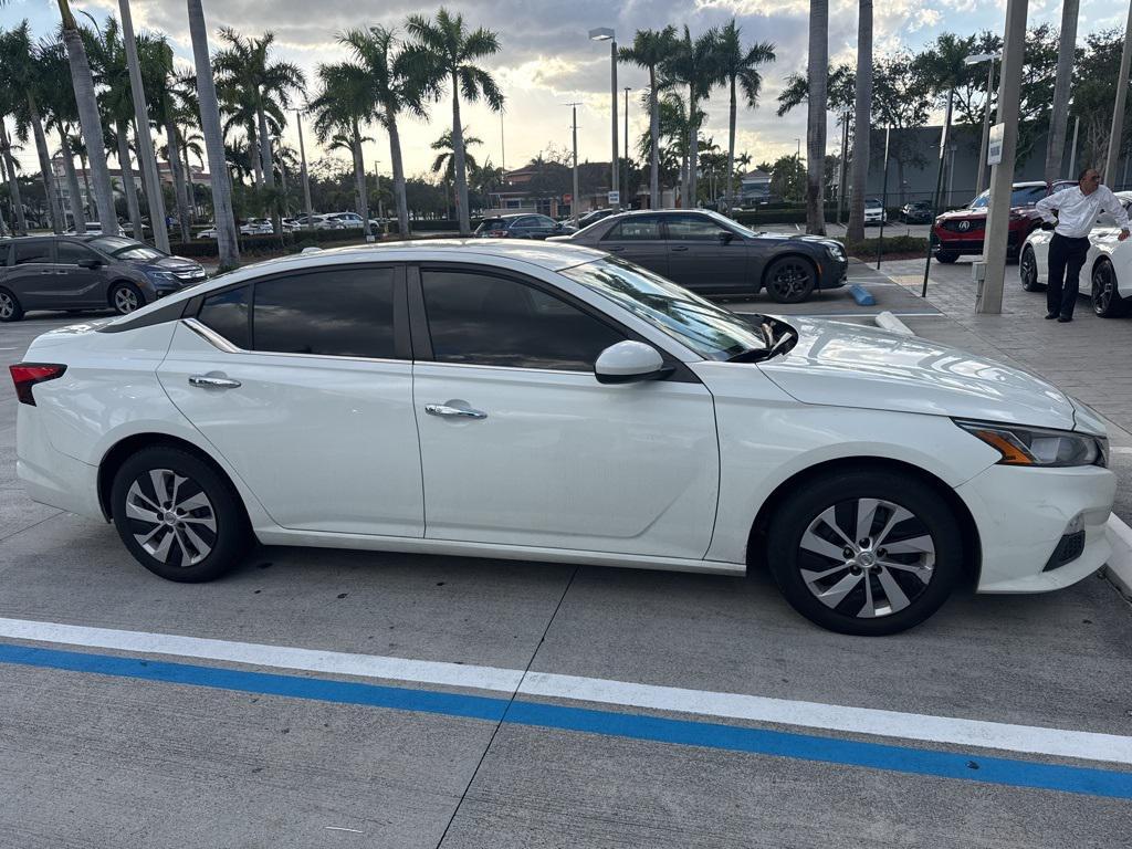 used 2020 Nissan Altima car