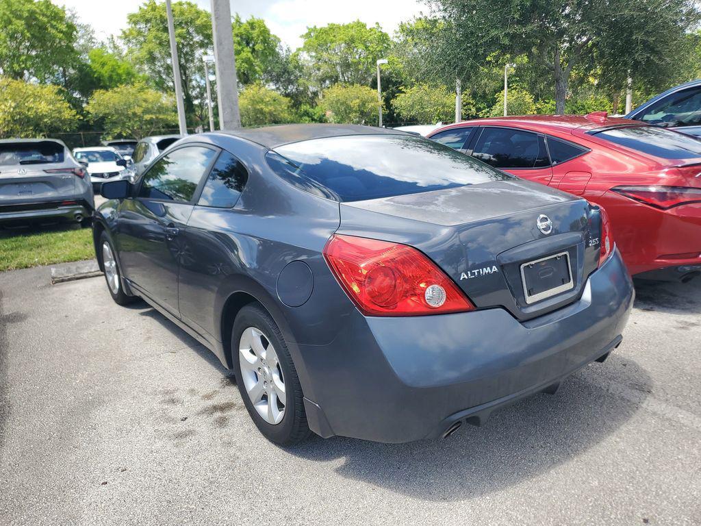 used 2009 Nissan Altima car, priced at $5,388