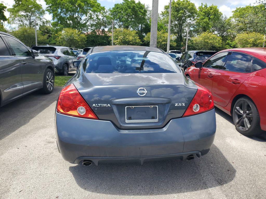 used 2009 Nissan Altima car, priced at $5,388