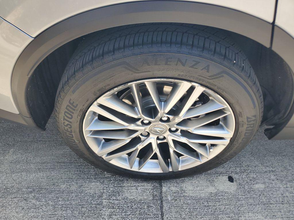 used 2023 Acura MDX car, priced at $45,288