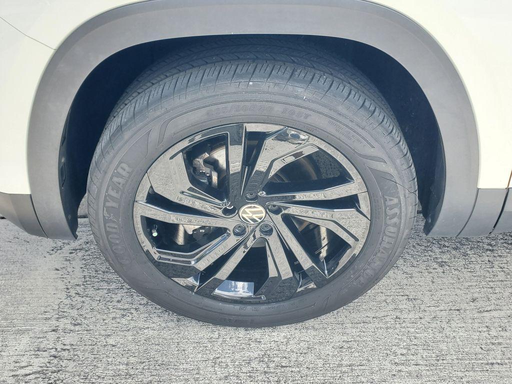 used 2022 Volkswagen Atlas car, priced at $25,488
