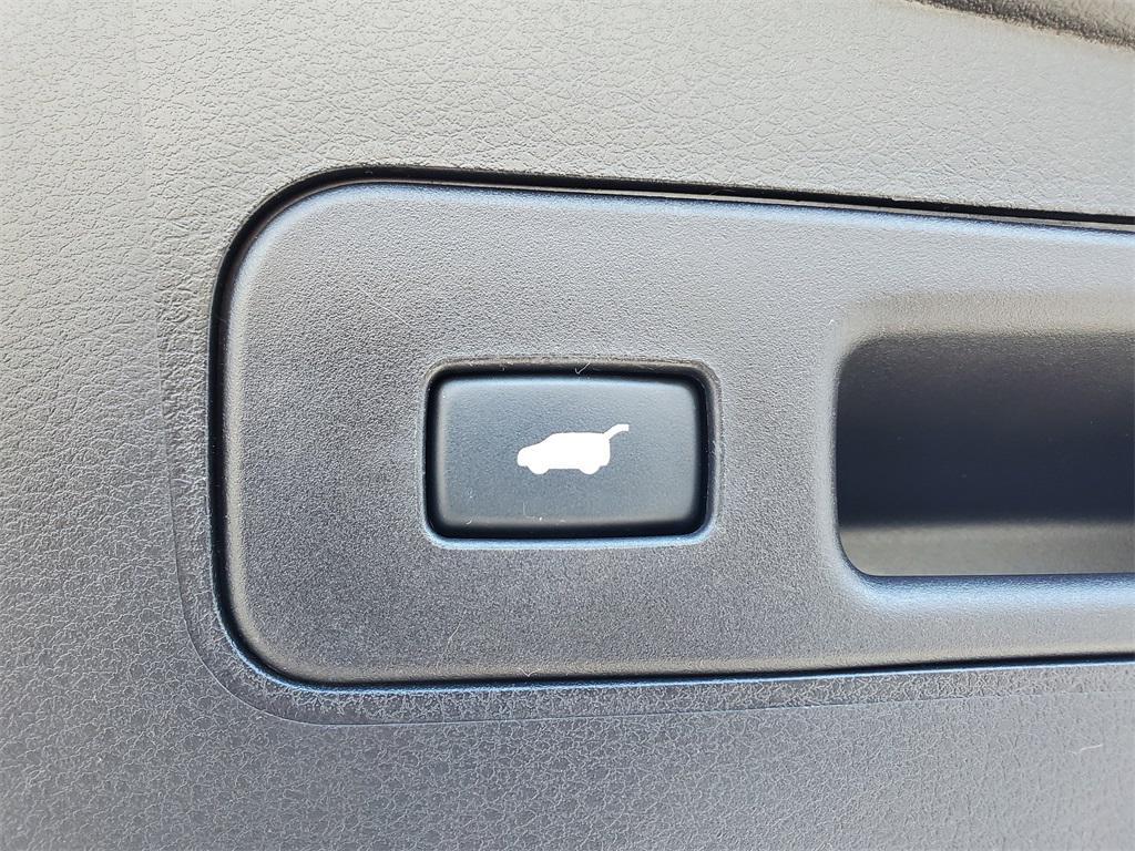 used 2019 Acura MDX car, priced at $20,288