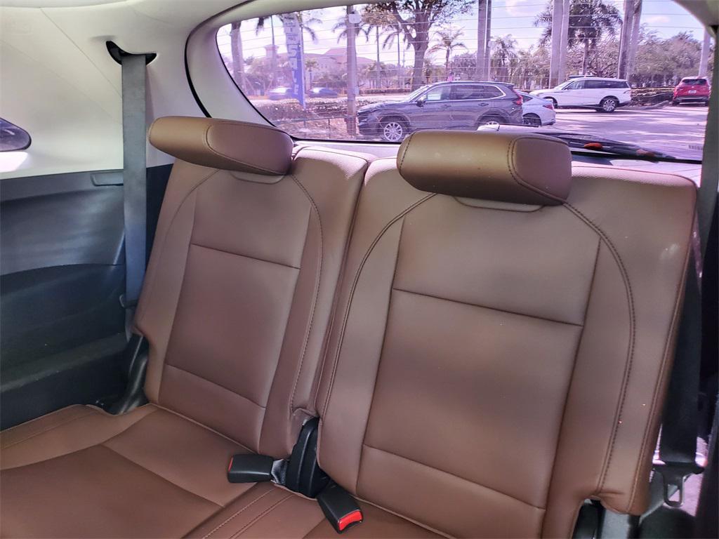 used 2020 Acura MDX car, priced at $20,288