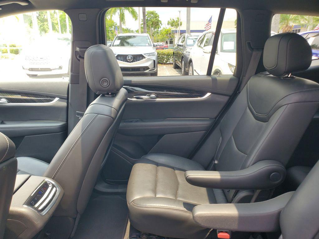 used 2020 Cadillac XT6 car, priced at $20,688