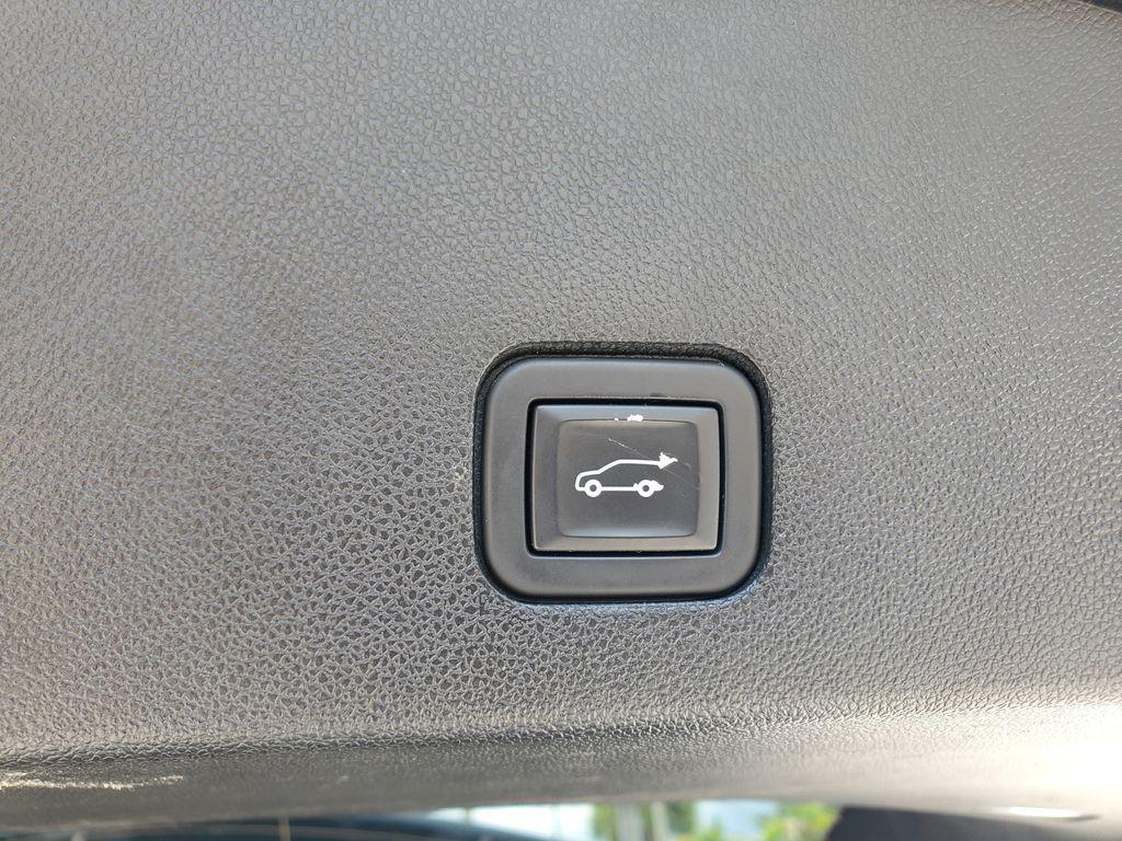 used 2020 Cadillac XT6 car, priced at $20,688
