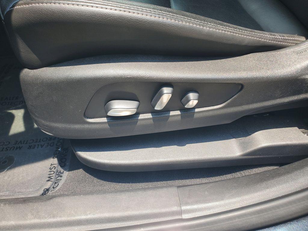 used 2020 Cadillac XT6 car, priced at $20,688