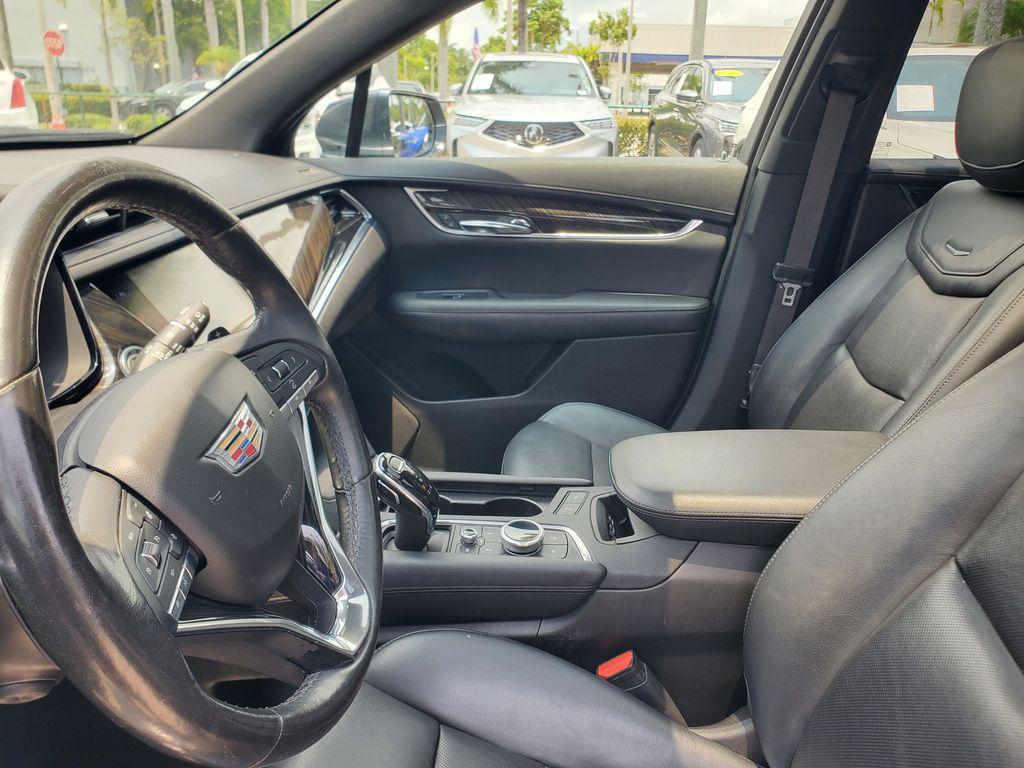 used 2020 Cadillac XT6 car, priced at $20,688