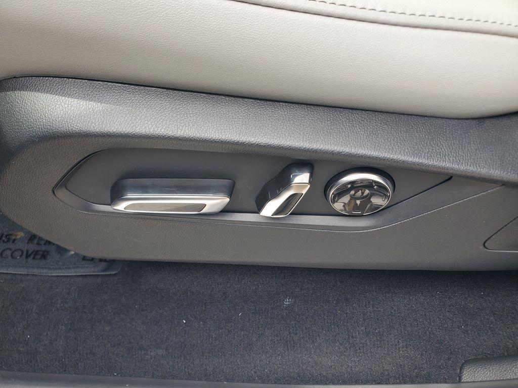 used 2026 Acura MDX car, priced at $48,386