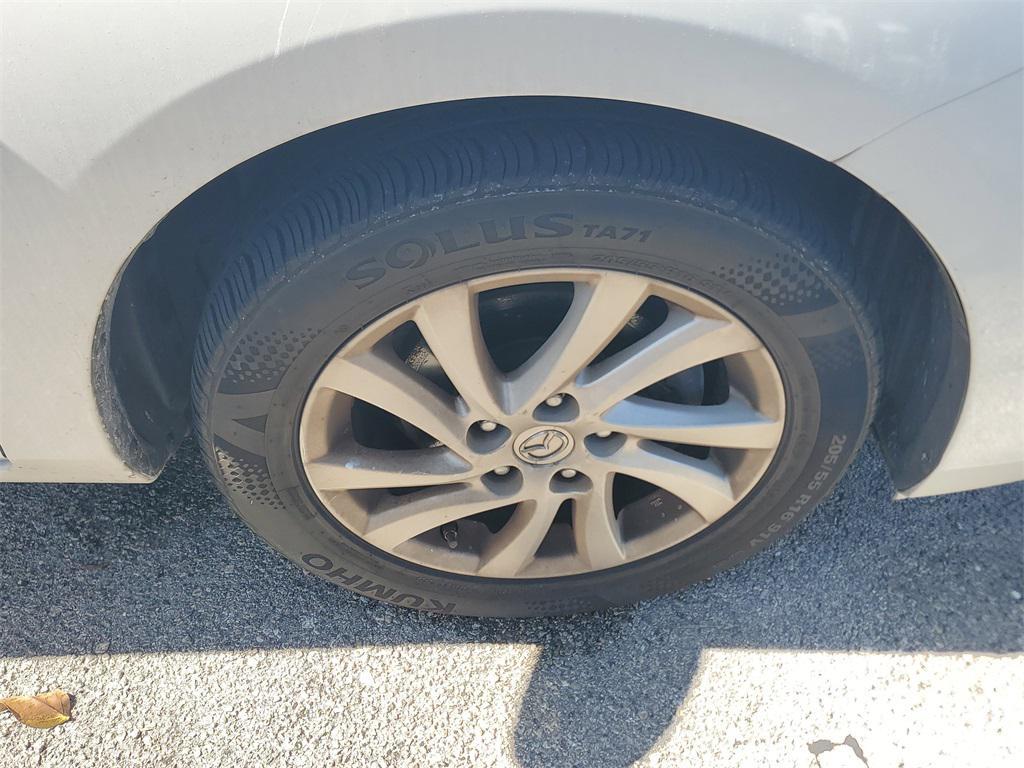 used 2012 Mazda Mazda3 car, priced at $5,288