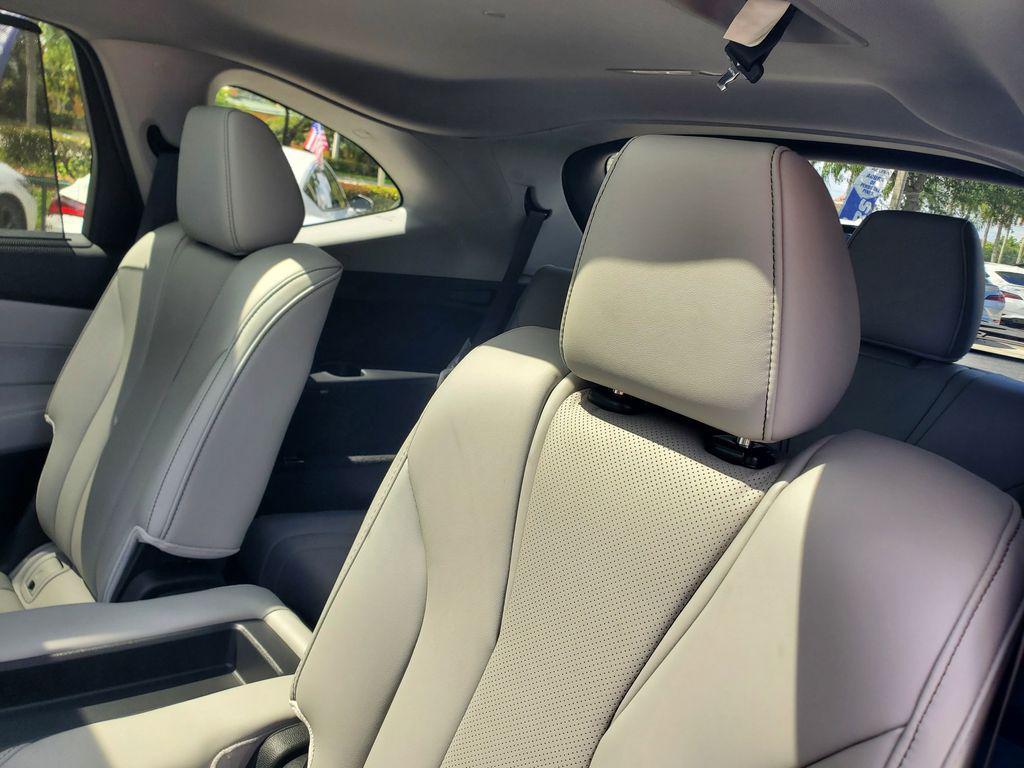 used 2024 Acura MDX car, priced at $41,388