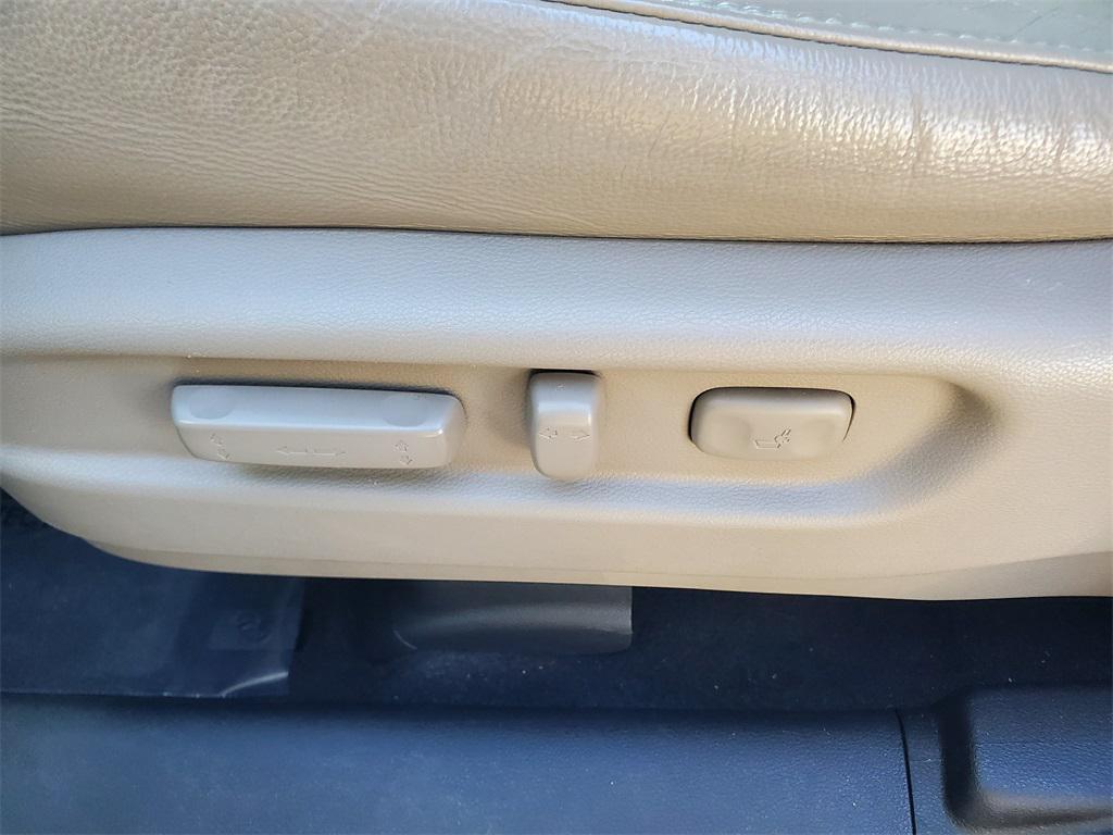 used 2018 Honda Pilot car, priced at $13,688