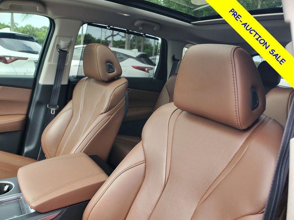 used 2024 Acura MDX car, priced at $41,386