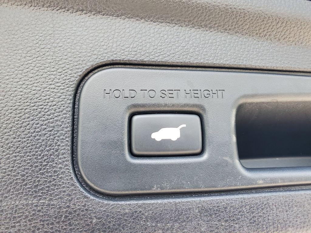 used 2023 Acura MDX car, priced at $37,788