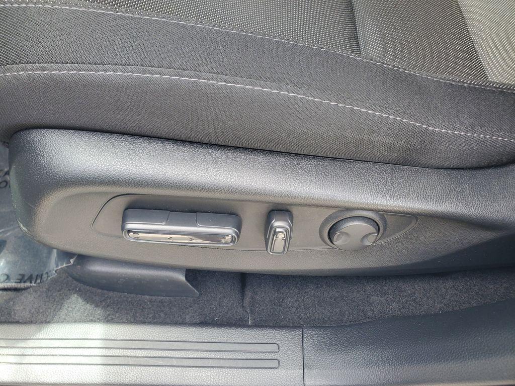 used 2025 Honda CR-V car, priced at $28,588
