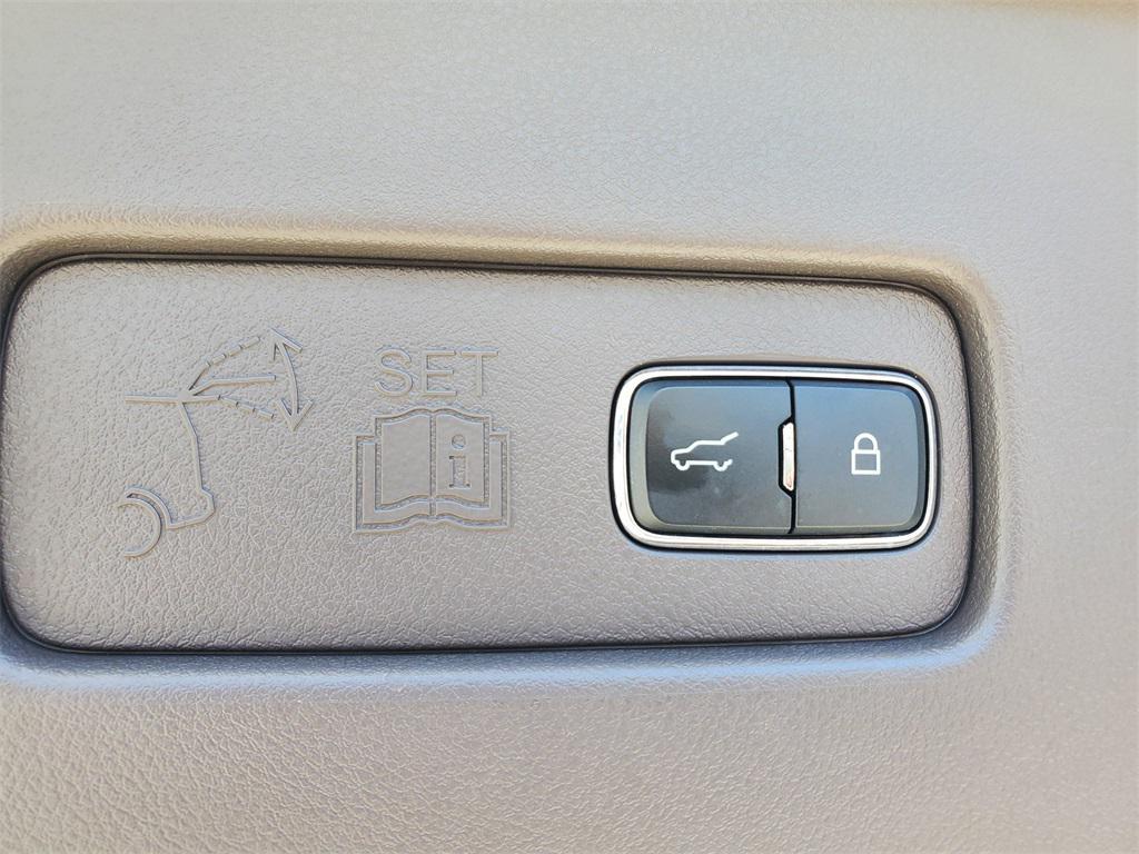 used 2020 Lincoln Aviator car, priced at $20,988