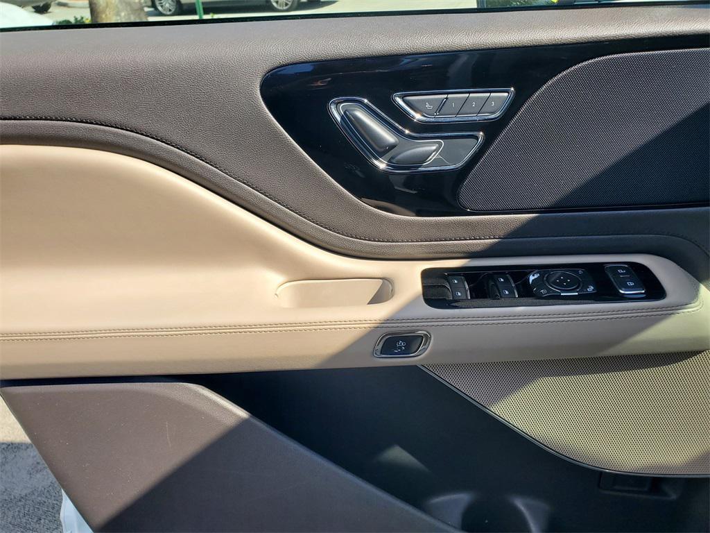 used 2020 Lincoln Aviator car, priced at $20,988