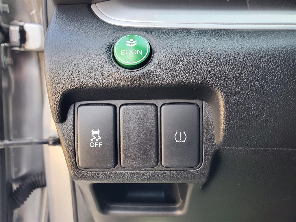 used 2015 Honda CR-V car, priced at $7,998