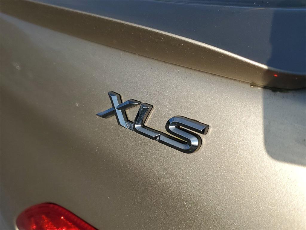 used 2005 Toyota Avalon car